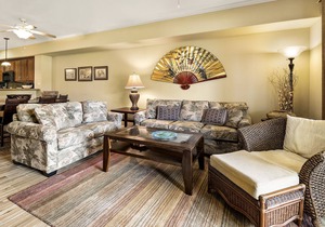 Bottom floor villa with privacy and great golf course view.