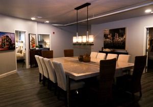 Boutique hotel in historic downtown Seneca. Room #2 Owners Suite. Q/K combo.