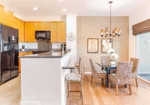 Breezy, elegant home in a great location with pools, hot tubs & tennis