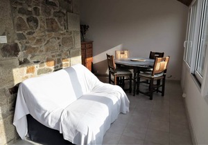 Breton house with enclosed garden in the center of PERROS-GUIREC