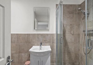BridgeCity Modern Holiday Condo in Maidstone - f8