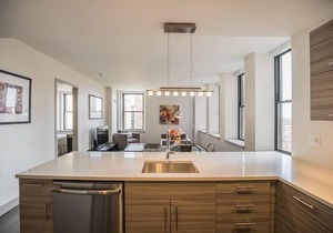 Bright 2BR home steps away from City Hall