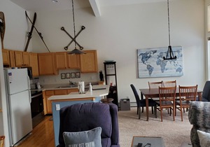 Bright and sunny mountain condo - ALL are welcome!