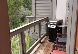 Bright and sunny mountain condo - ALL are welcome!