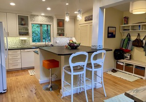 Bright, Colorful, Cozy Home Close To Beach, Town And Activities.