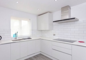 Bright + modern 3 bed house in Stratford + garden!