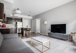 Bright Mountain View 1BR w/Pool, Gym, nr. SU & Google, by Blueground