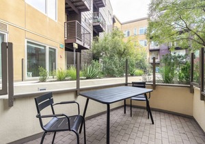 Bright Mountain View 1BR w/Pool, Gym, nr. SU & Google, by Blueground