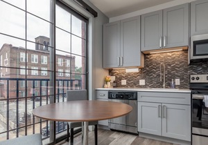 Bud Brewery + Eats | Pool & Gym | Zencity