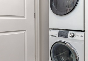 Bud Brewery + Eats | Pool & Gym | Zencity