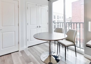 Bud Brewery + Eats | Pool & Gym | Zencity