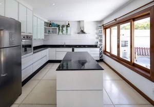 Buz049 - Great 8 bedroom house near Ferradura beach