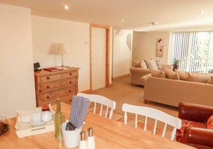 Cabin ∙ 2 bedrooms ∙ 4 guests
