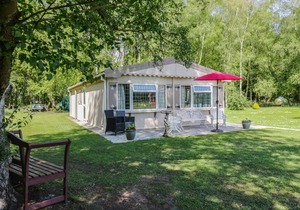 Cabin ∙ 2 bedrooms ∙ 4 guests