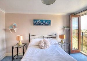 Cabin ∙ 2 bedrooms ∙ 4 guests
