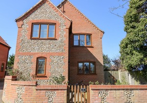 Cabin ∙ 4 bedrooms ∙ 7 guests