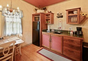 Cabins on Knopp School-Chula Vista Cabin