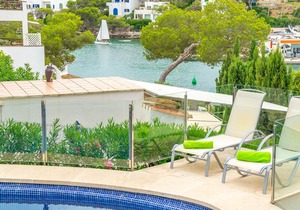 Cala Llonga - Three Bedroom Villa, Sleeps 6