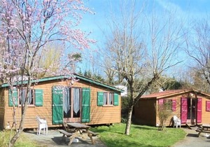 Camping La Joletière *** - Chalet 3 Rooms 4 People