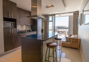 Camps Bay Luxury studio apartment - The Crystal