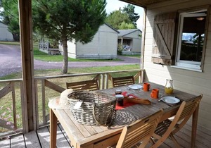 Campsite maeva Respire Domaine de Kervallon * - Chalet Comfort Premium 3 Rooms 4 People + TV