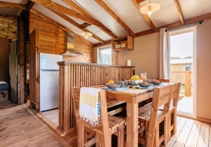 Campsite maeva Respire Domaine de Kervallon * - 3 Room VIP Lodge Cabin 5 People + TV