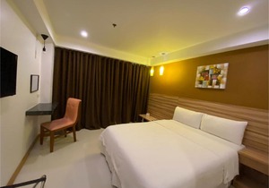 Capital O 820 Guijo Suites Makati