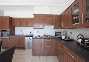 Carmen Apartments