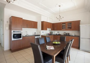Carmen Apartments