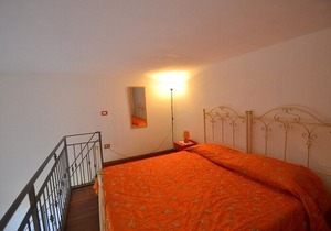 Casa Viola A, fully refundable with voucher*: A welcoming apartment surrounded by the greenery, with Free WI-FI.