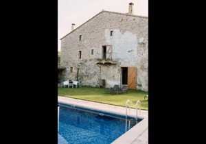 Casserres Villa Sleeps 14 with Pool