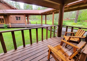Cedar - pet-friendly room at The Inn At Mazama