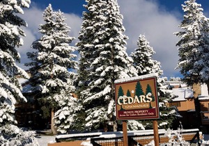Cedars 21 Ski In Ski Out 3 bedroom, 2 1/2 bath, Hot Tub, Electric car charger
