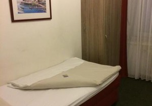 Central Hotel