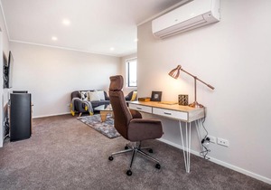 Central Manukau Hideaway