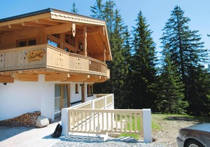 Chalet in Königsleiten with Wellness & Alps View
