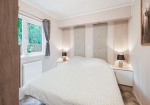 chalet in the woods with pool