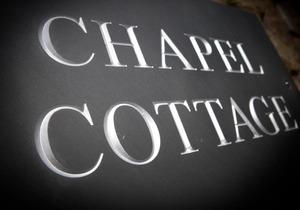 Chapel Cottage Set in a private courtyard in central location with 2 parking spaces