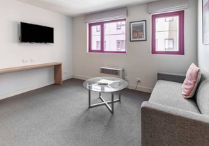 Charming 1BR unit in the heart of the CBD