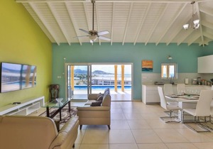 Charming 3-Bed Villa in Maho