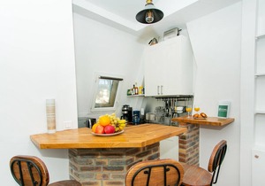 Charming apartment next to Notre Dame and the Seine