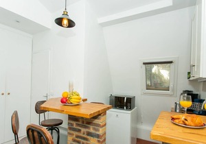 Charming apartment next to Notre Dame and the Seine