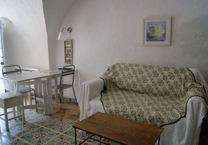 Charming cave studio with garden in the historic center of Amboise