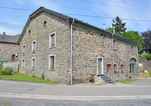 Charming Farmhouse in Houffalize with Large Terrace