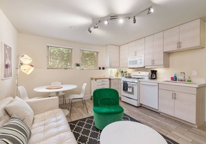 Charming Garden Unit In Beautiful Pacific Heights. Flat Walk To The City's Best