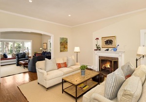 Charming Triangle Park Home - West End - Perfect Location for Summer & Winter!