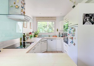 Charming villa 200 m from the sea with swimming pool