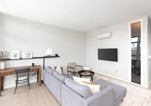 Charming Walker's Point Apt with Balcony