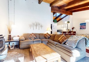 Chateau de Montagne 3 Spacious Condo With Great Complex Amenities On the Shuttle Route by RedAwning