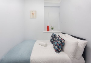 cheap entire flat - eurostar - kings cross 8